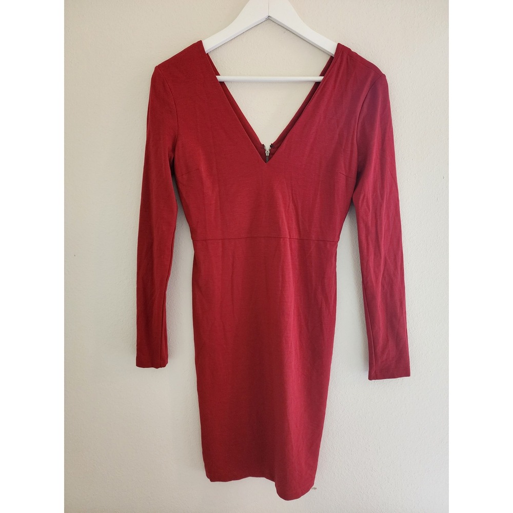Alice + Olivia Revolve Red V-Neck Long Sleeve Bodycon Mini Dress Size 6 SOLD OUT